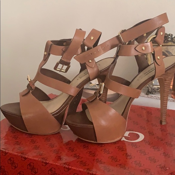 Heels - Picture 1 of 2